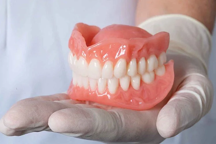 Complete dentures