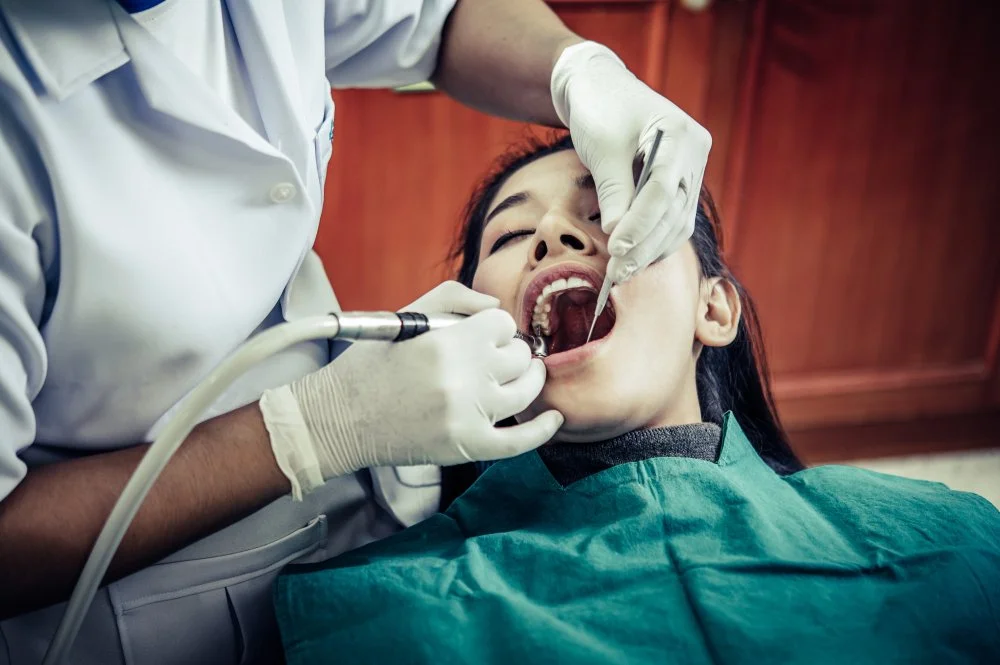Tips to Choose a Dental Practitioner for Serious Implants