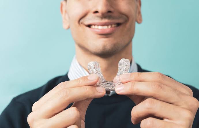 Custom oral appliance for sleep apnea therapy