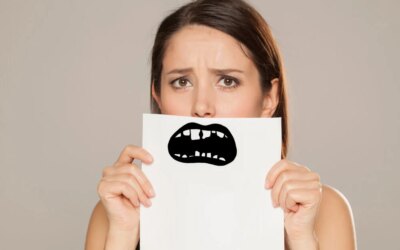 Give up Unhealthy Habits to Stay Safe from Teeth Stains