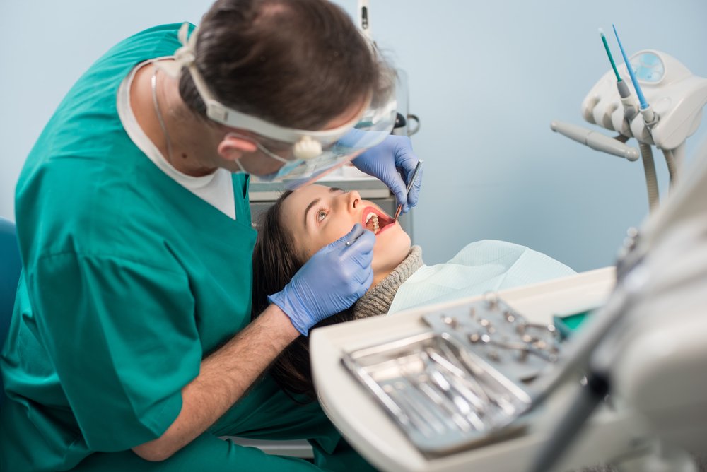 When Should You Go to Your Dentist? 5 symptoms